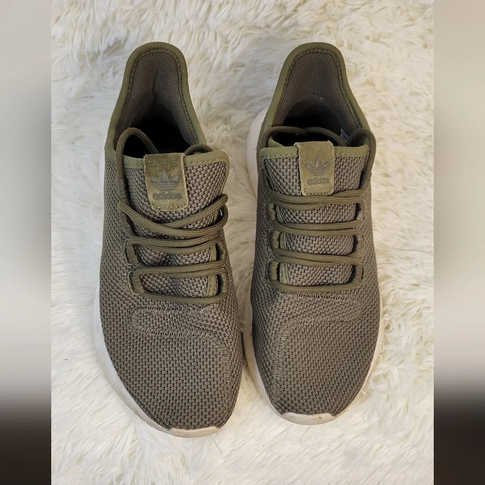 Mens adidas shoes Size 5.5